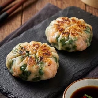 Chive Pancake W. Shrimp 鲜虾韭菜饼 (2)