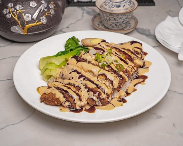 Sake Fried with Fish 炸鱼排饭.